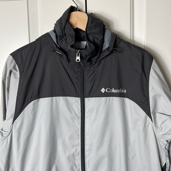 Columbia packable windbreaker S - Picture 2 of 8